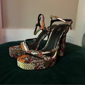 Zara snakeskin strappy platform heels Size 39